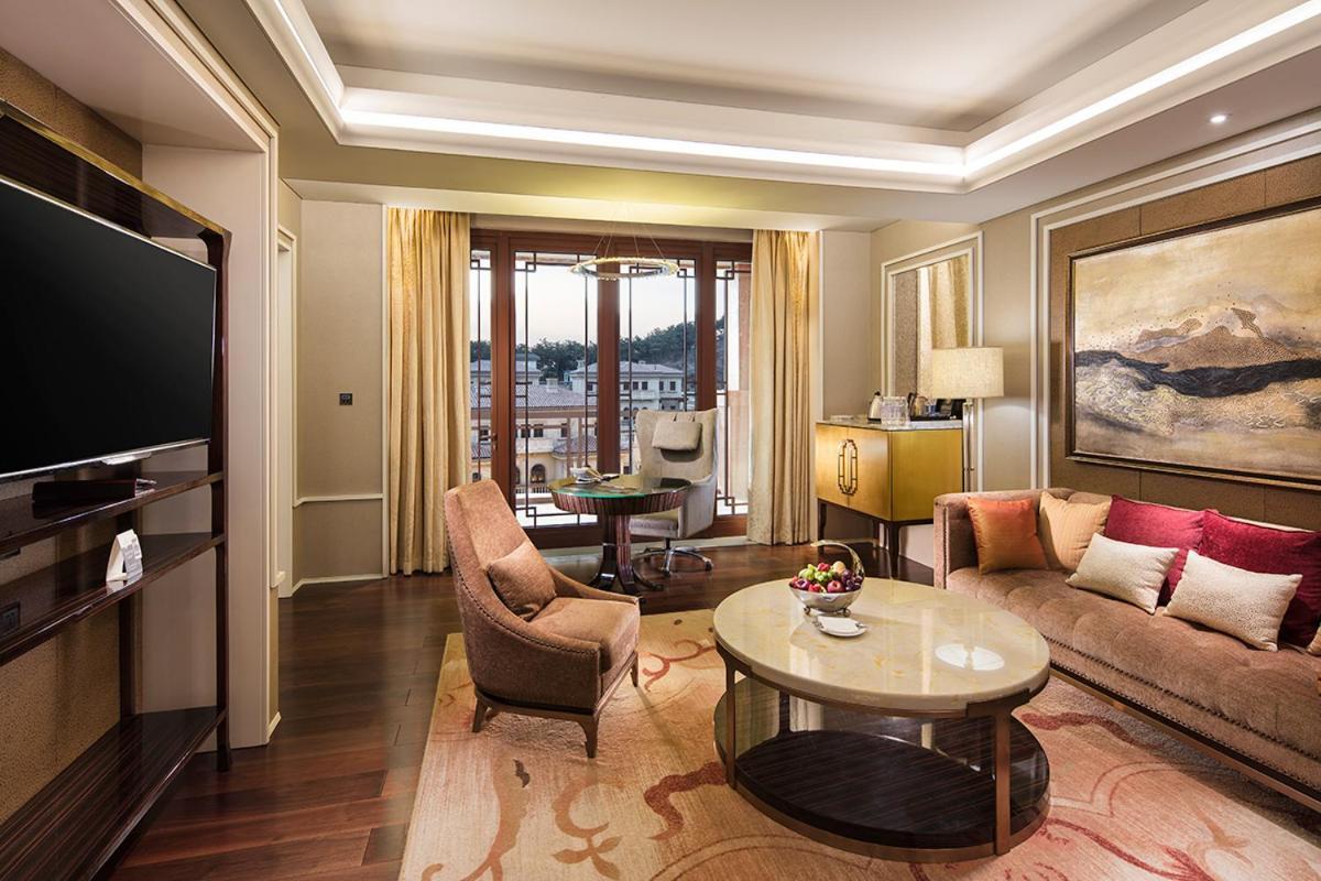 Grand Bay Hotel Beijing Jinpoluo Eksteriør billede